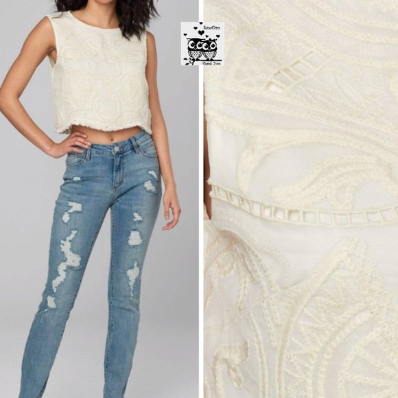 Macrame Embroidered Crop Top - Picture 6 of 8